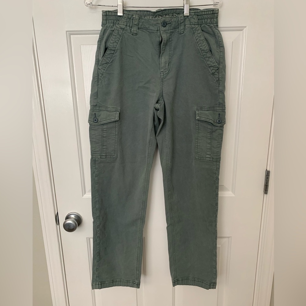 American Eagle Women’s Green Cargo Pant Size 8 Regular